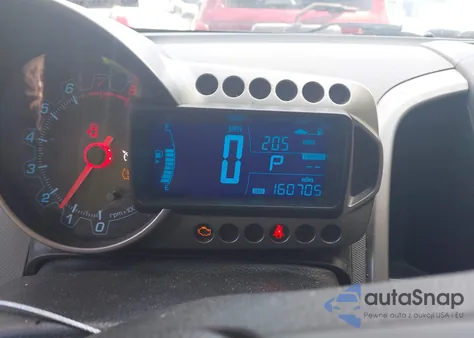 2015 Chevrolet Sonic Lt Auto z USA, uszkodzony, nr VIN 1G1JC6SB9F4220101